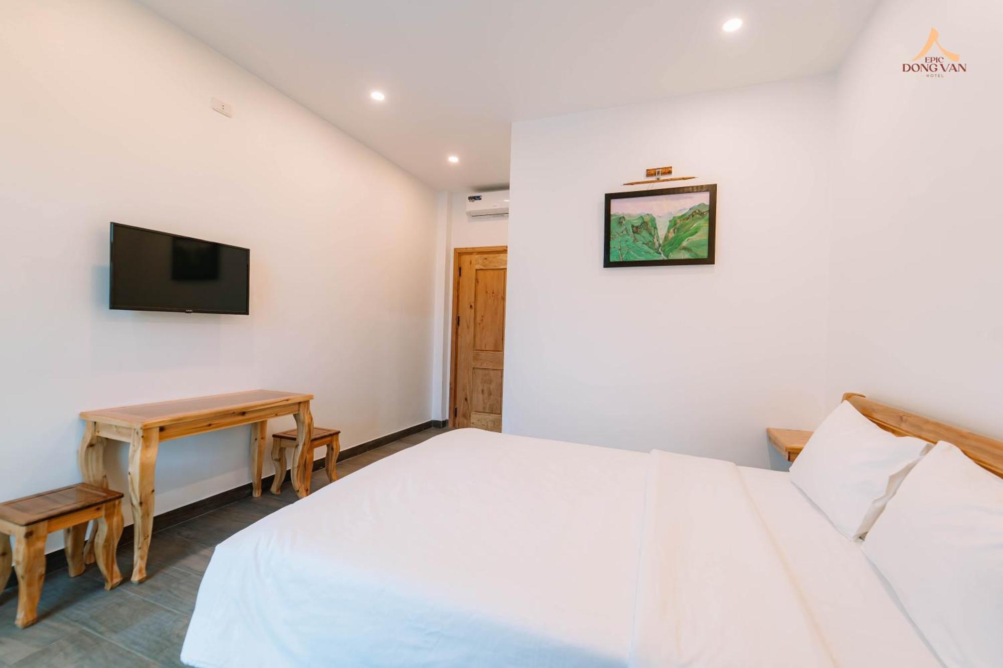 Epic Dong Van Hotel Exterior photo
